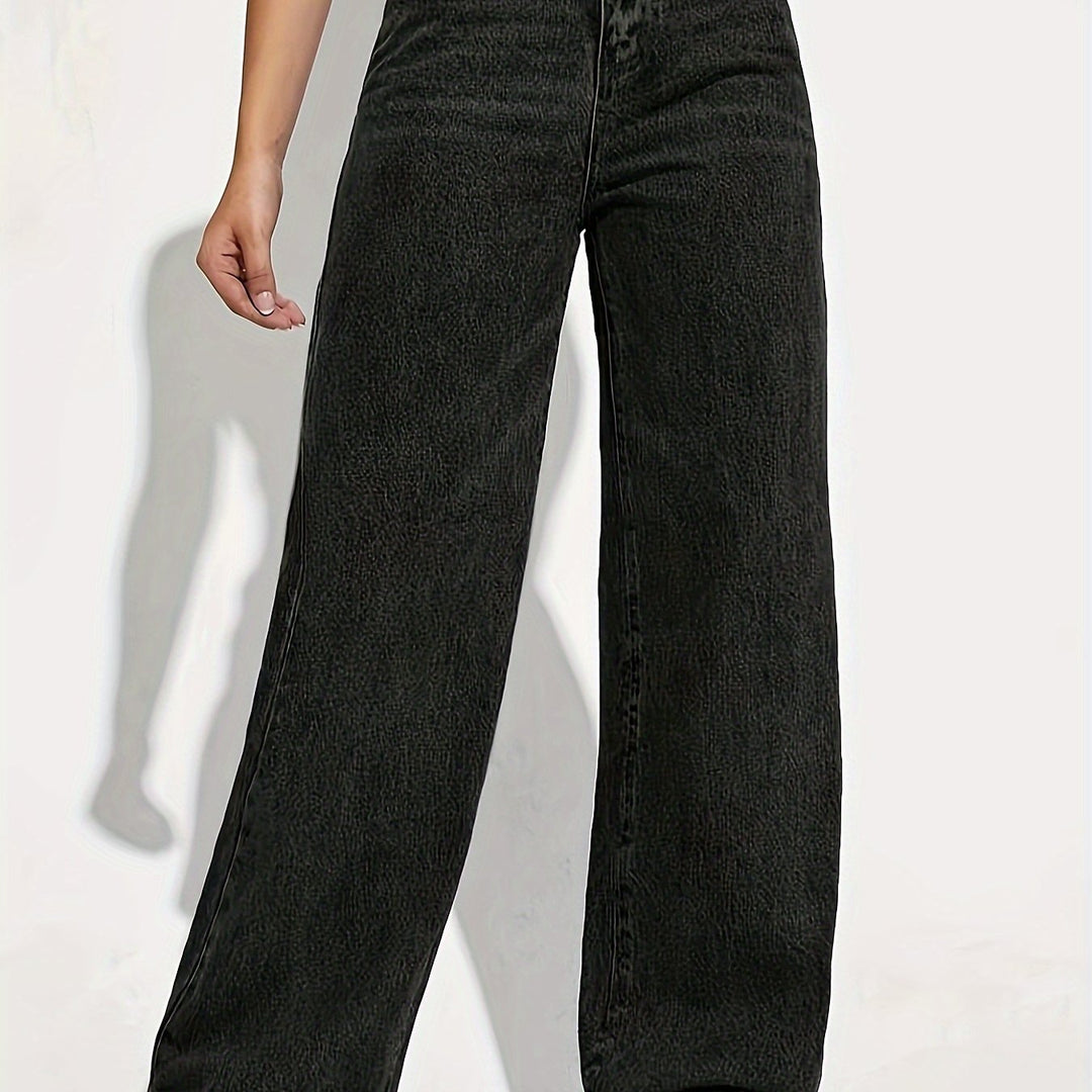 Marija Jeans – Visoki struk i ravne linije za bezvremenski stil