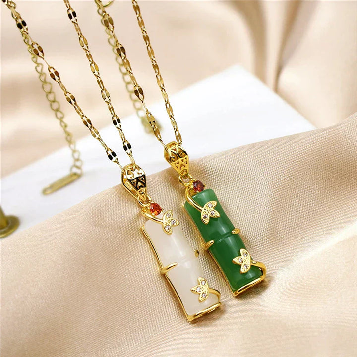 Jade-Amulet-Ogrlica