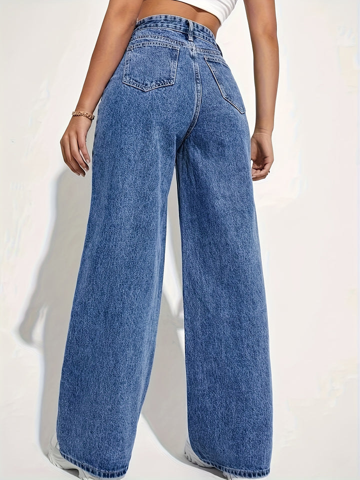 Marija Jeans – Visoki struk i ravne linije za bezvremenski stil