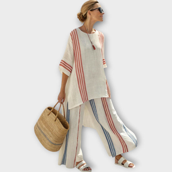 Anila - Elegantni Dvodelni Set S Prugastim Dizajnom