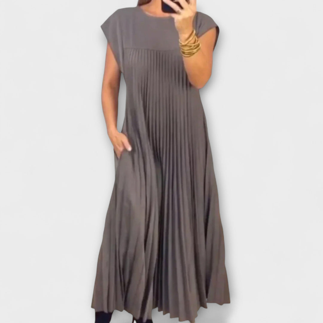 Zairelle – Elegantna plisirana haljina