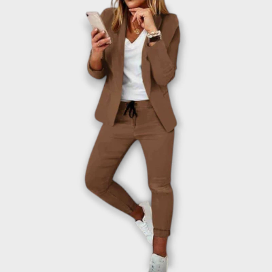 Sophia – Elegantni i udobni blazer set