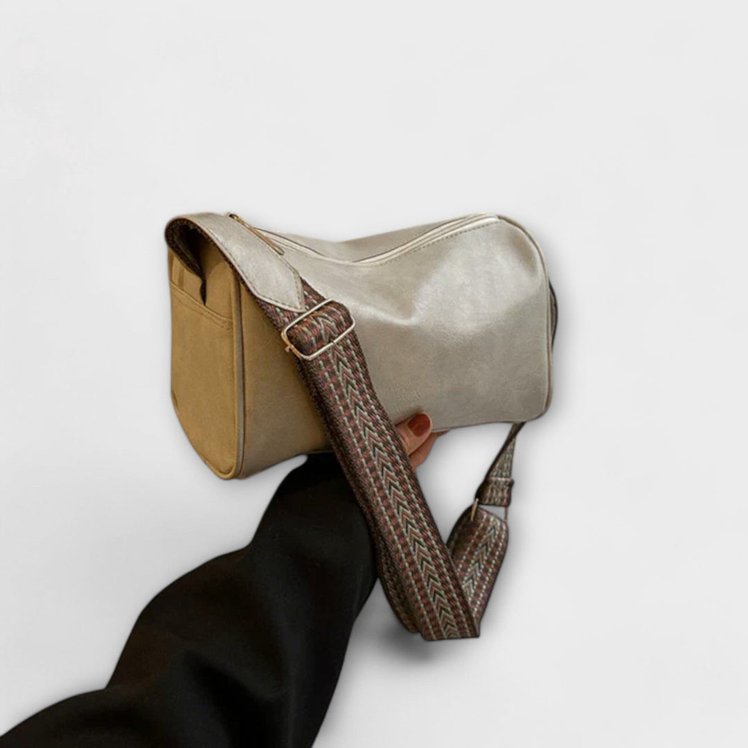 Lora. - Vintage torba preko ramena