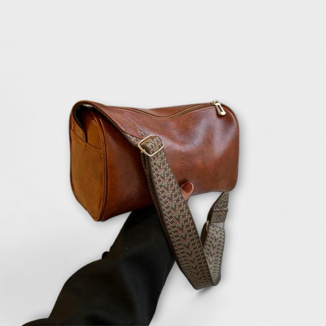 Lora. - Vintage torba preko ramena