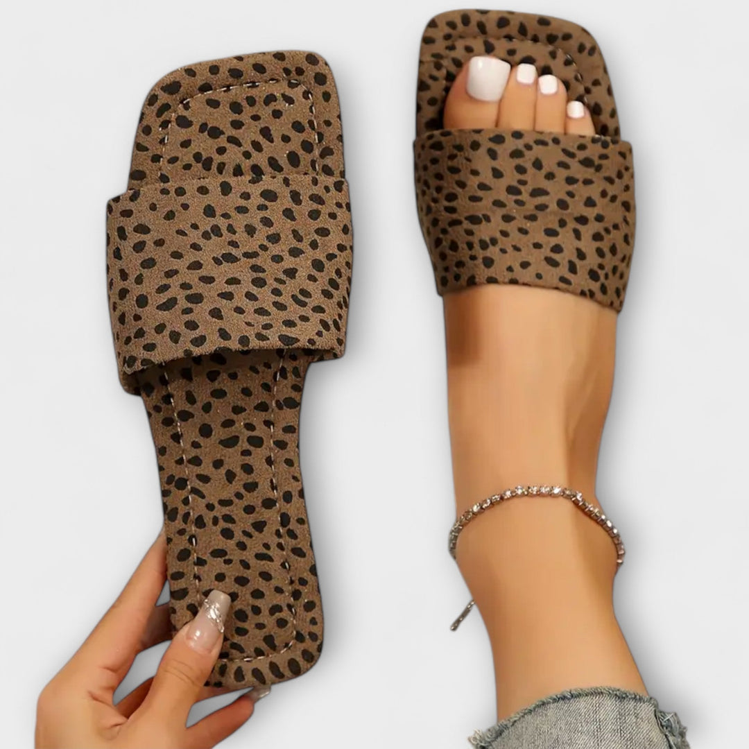 Ravne papuče s uzorkom leoparda
