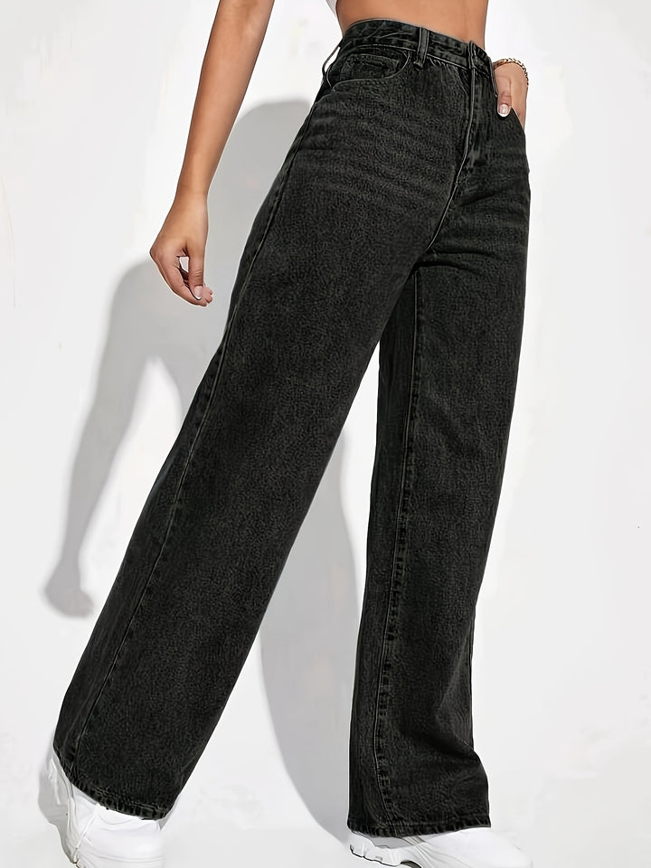 Marija Jeans – Visoki struk i ravne linije za bezvremenski stil