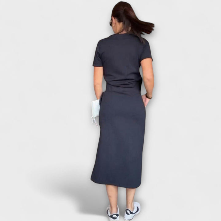 Danielle - Elegantni Top s V-Izrezom i Suknja